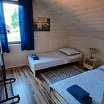 Nad Kalwą - Mazury Całoroczny Dom Do Wynajęcia Z Widokiem Na Jezioro - Pomost - łódka - Rower Wodny *